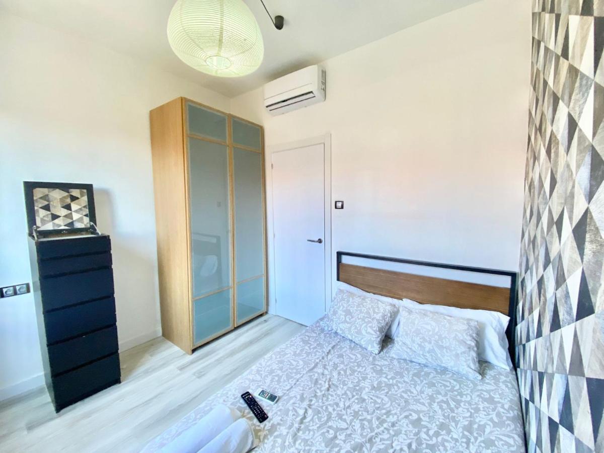 Piramides 1 Apartment Madrid Ngoại thất bức ảnh