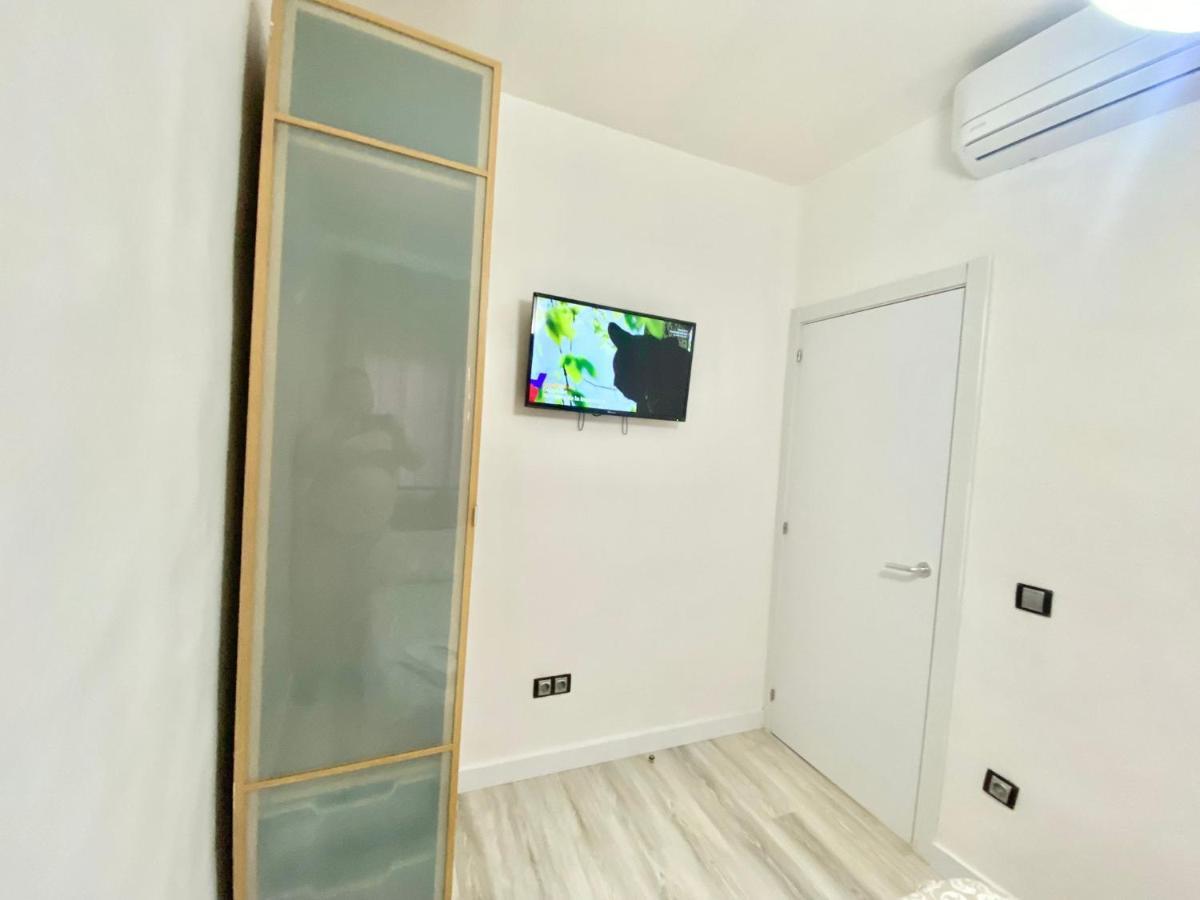 Piramides 1 Apartment Madrid Ngoại thất bức ảnh